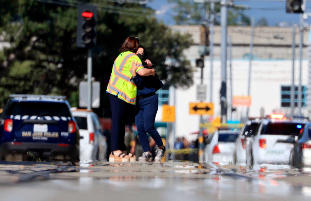 APTOPIX_Railyard_Shooting_California_67372